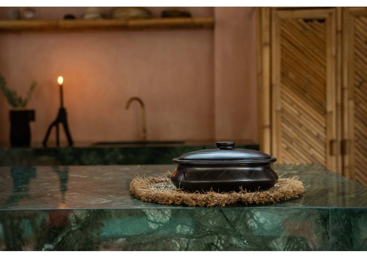 Pot ovale brûlé avec motif - Noir - JAES030B - Bazar Bizar