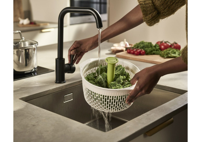 Spindola - Centrifugeuse à salade et passoire multifonction - JJ 004946 - Joseph Joseph Spindola - Centrifugeuse à salade et passoire multifonction - JJ 004946 - Joseph Joseph