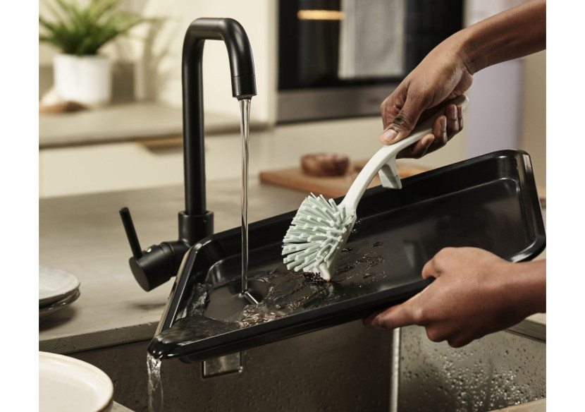 Brosse à Vaisselle Edge avec Support Gouttière - Efficace, Bleue - JJ 005691 - Joseph Joseph Brosse à Vaisselle Edge avec Support Gouttière - Efficace, Bleue - JJ 005691 - Joseph Joseph