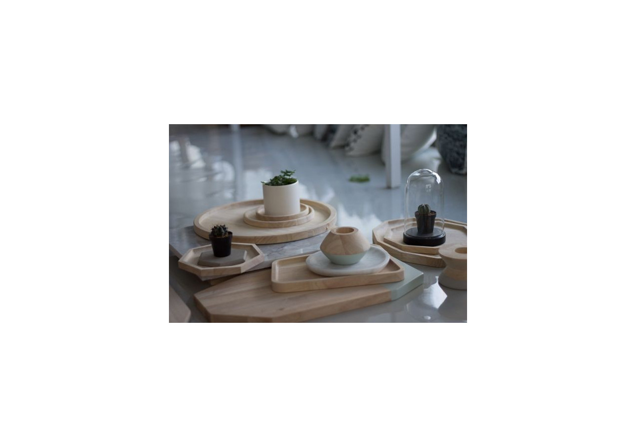 Plateau Rondi M - Bois de caoutchouc fait main, 2 cm d'épaisseur - TD 018772 - TAK Design