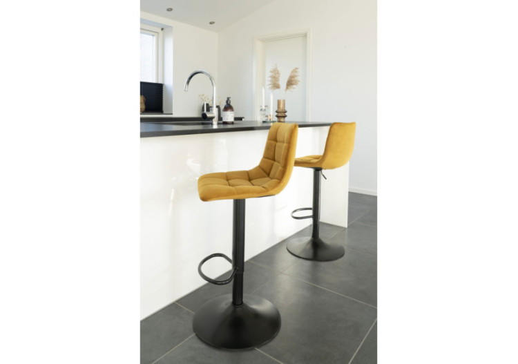 Chaise de Bar MIDDELFART - Microfibre jaune moutarde avec pieds noirs - 1001303 - House Nordic 2