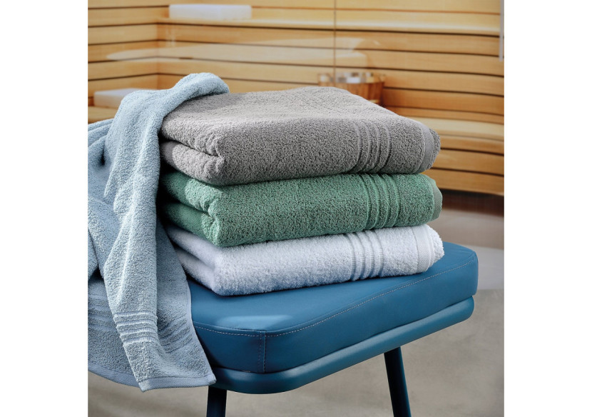 Serviette de Bain Leonora Fog Blue - 100% coton 90 x 200 cm - KE 234934 - Kela Badkamer Serviette de Bain Leonora Fog Blue - 100% coton 90 x 200 cm - KE 234934 - Kela Badkamer