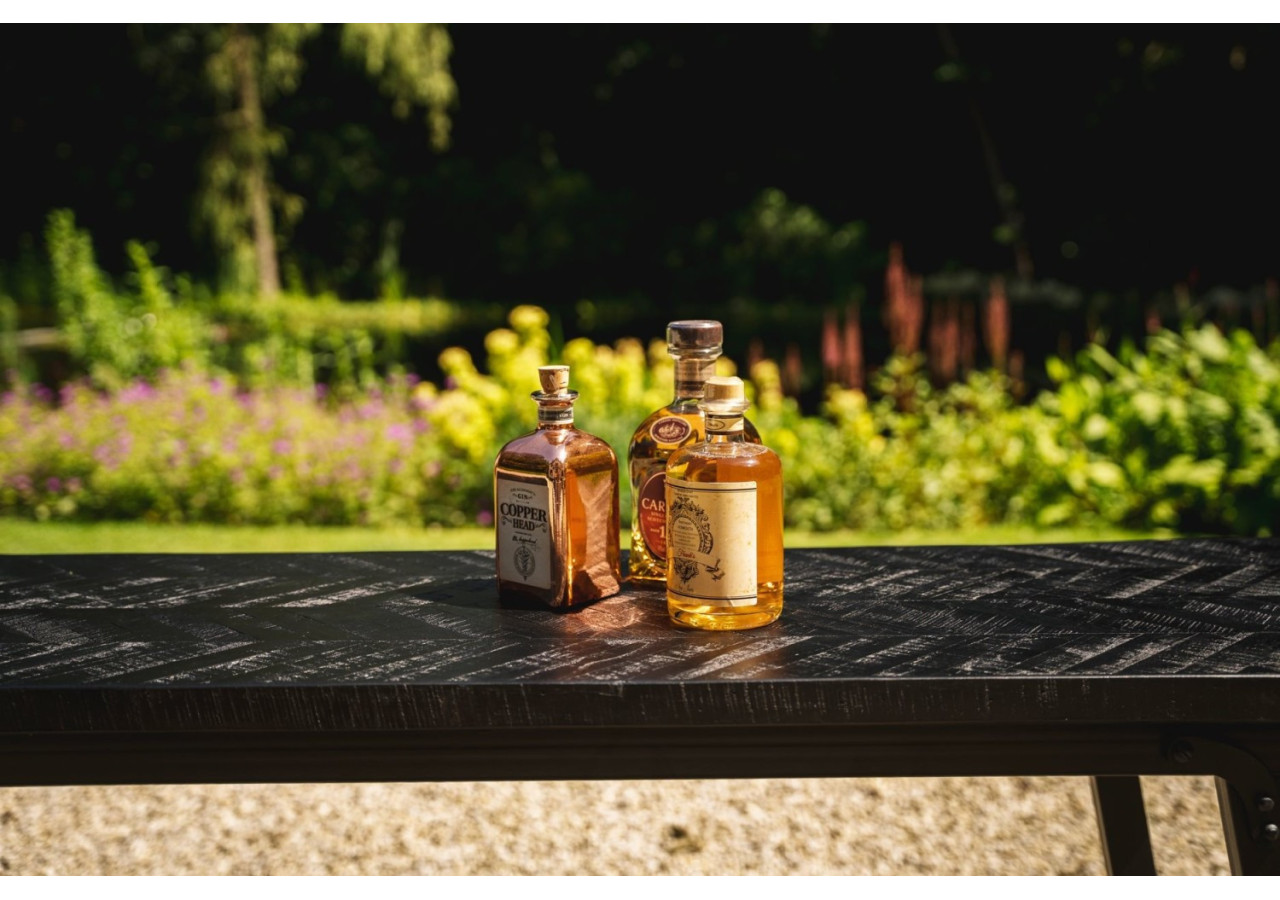 Table Haute Herringbone - Bois Teck Noir - 140cm - INSU004B - Bazar Bizar