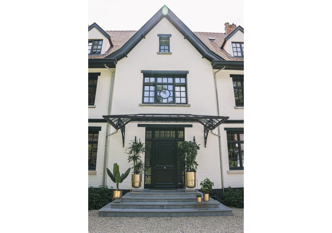 Vase en laiton sur pied - Finition laiton - M - INAB017Bra-M - Bazar Bizar