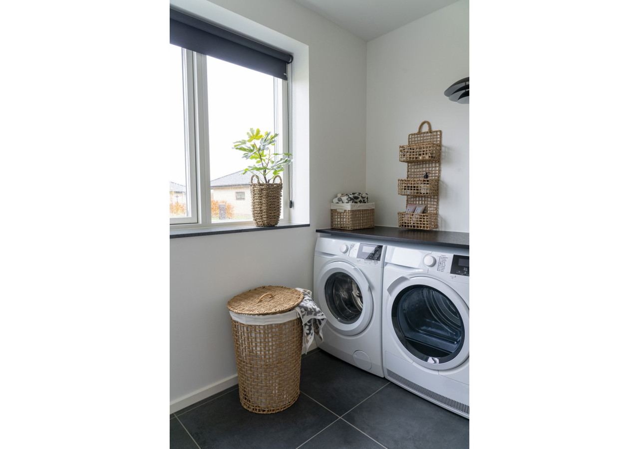 Panier à Linge Pomal - Papier marron clair/blanc, 42x56 cm - 4401548 - House Nordic