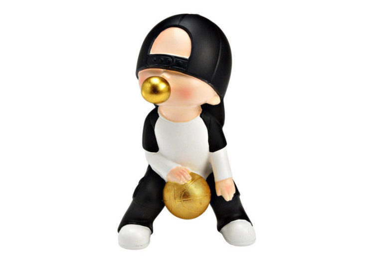 Figurine garçon basket avec chewing-gum - Design tendance 14x23x14cm - 10042667 - WURM