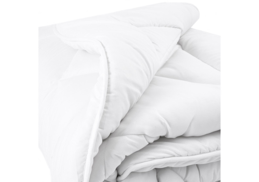 Couette Micro Touch Simple - 200x200 cm, idéale pour un confort constant - Royal Textile