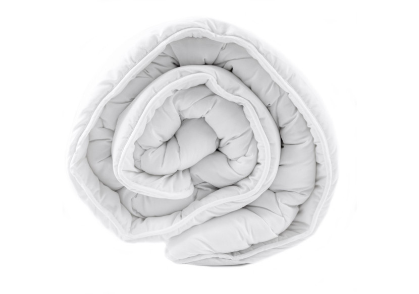 Couette Micro Touch Simple - 200x200 cm, idéale pour un confort constant - Royal Textile