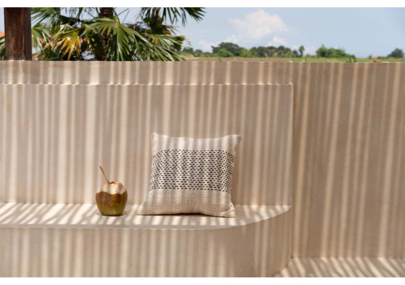 Housse de Coussin The Misty - Chic Naturel Noir - BARI002NB-50X50 - Bazar Bizar Housse de Coussin The Misty - Chic Naturel Noir - BARI002NB-50X50 - Bazar Bizar