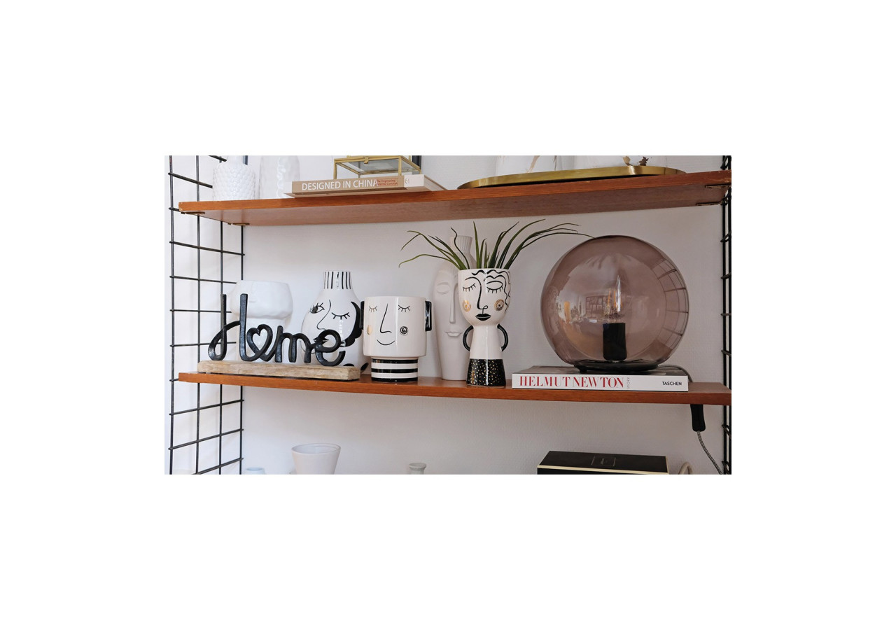 Vase en céramique Femme - Noir 9x20x9cm - 10028193 - WURM