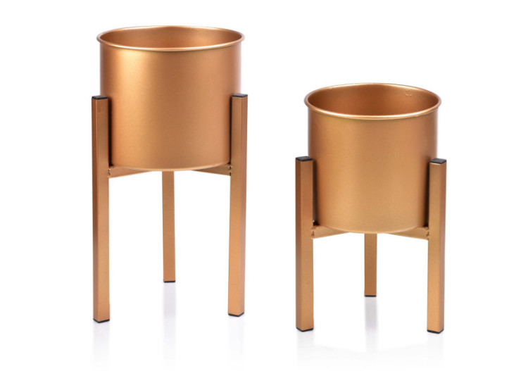 Ensemble de 2 pots dorés sur support - Dimensions L: Ø24xH45cm, M: Ø21xH34cm - HTOP6471-PROM - Mondex