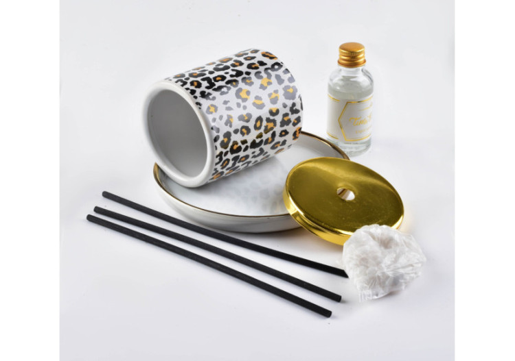 Diffuseur de Parfum Panthère - 7,5xH9cm avec Socle 14cm - HTTP7546 - Mondex 2