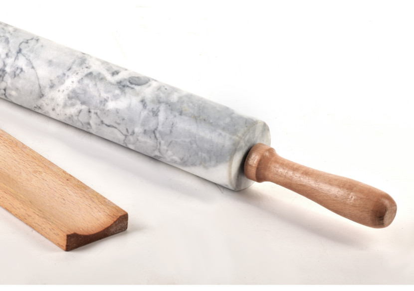 Rouleau à pâtisserie MODERN KITCHEN - Pierre naturelle avec poignées en bois 46x5,5cm - HTUA9690 - Allesken Rouleau à pâtisserie MODERN KITCHEN - Pierre naturelle avec poignées en bois 46x5,5cm - HTUA9690 - Allesken