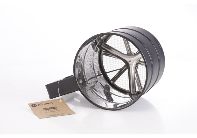 Tamis MODERN KITCHEN - Acier inoxydable noir 10xH9,5cm - HTXD0308 - Allesken Tamis MODERN KITCHEN - Acier inoxydable noir 10xH9,5cm - HTXD0308 - Allesken