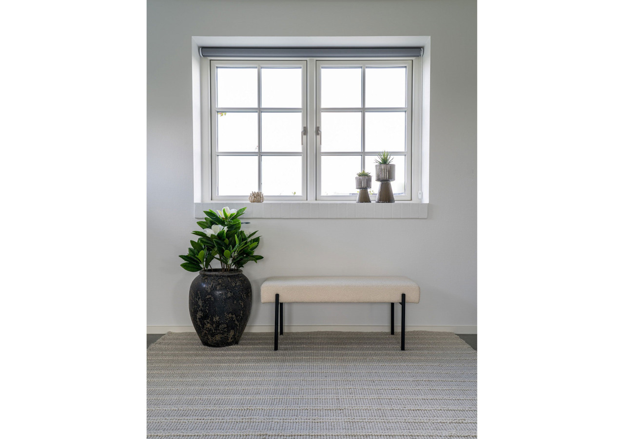 Banc Swindon - Boucle blanche avec pieds noirs, 100x36x42,5 cm - 1401302 - House Nordic