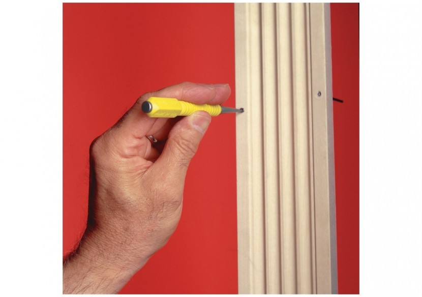 CHASSE CLOUS DYNAGRIP 2,4MM - 0-58-913 - Stanley