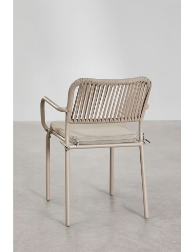 Chaise de salle à manger empilable avec accoudoirs en aluminium et corde tressée Arhiza - Sklum