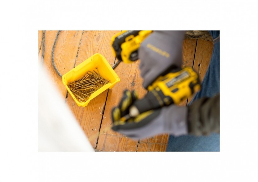 BAC A BEC N°2 JAUNE - 0,7L - STST82710-1 - Stanley