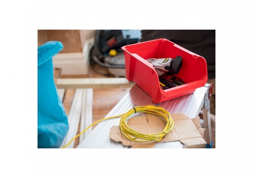 BAC A BEC N°4 ROUGE - 6,4L - STST82742-1 - Stanley