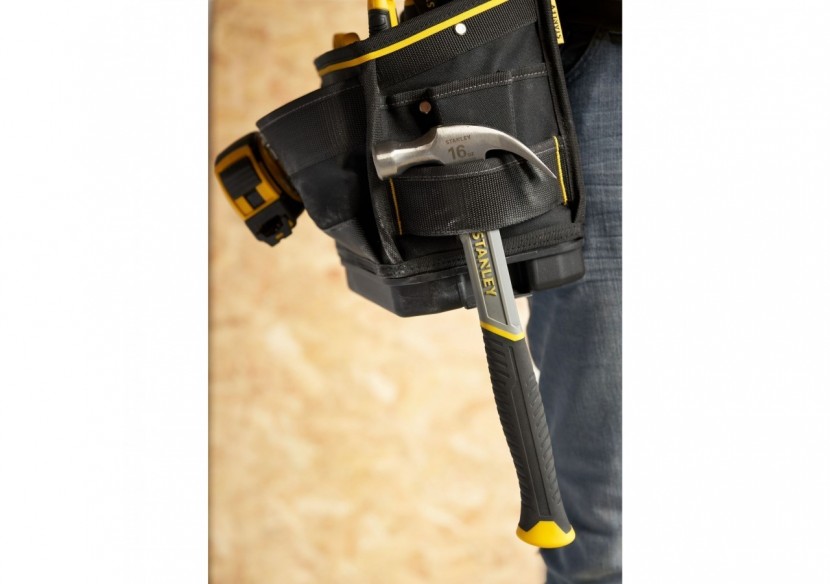 SACOCHE A OUTILS AVEC BANDOULIERE FATMAX - FMST17624-1 - Stanley SACOCHE A OUTILS AVEC BANDOULIERE FATMAX - FMST17624-1 - Stanley