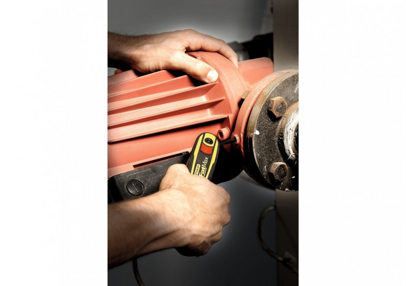 CLE MALE SUR SUPPORT
 VERROUILLABLE - JEU DE 8PCS FATMAX - 0-97-552 - Stanley