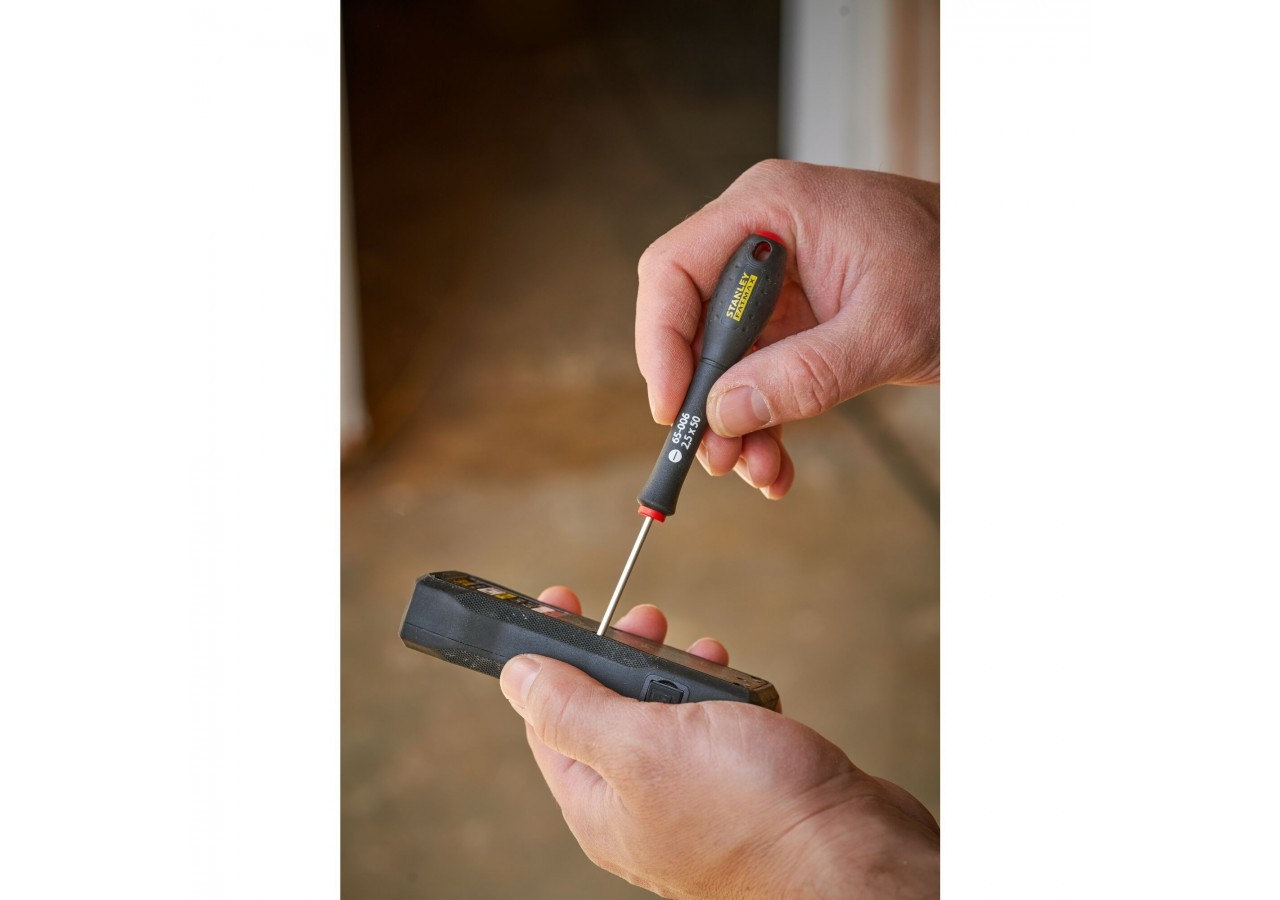 TOURNEVIS ELECTRICIEN + MECANICIEN + PHILLIPS + POZI - JEU
 DE 12PCS FATMAX - FMHT65426-0 - Stanley