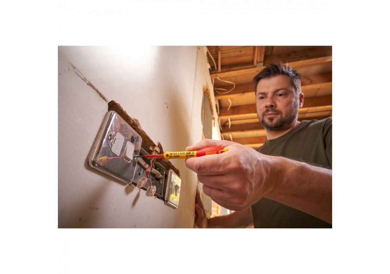 TOURNEVIS ELECTRICIEN ISOLE 1000V 5,5X150MM FATMAX - 1-65-413 - Stanley