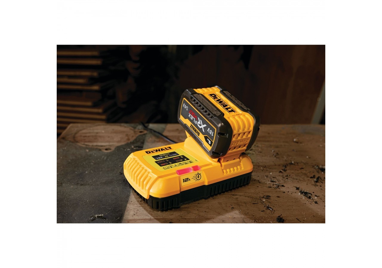 Chargeur rapide XR 18V / 54V - pour batteries de 1.3Ah à 9Ah Li-Ion - DCB117-QW - Dewalt