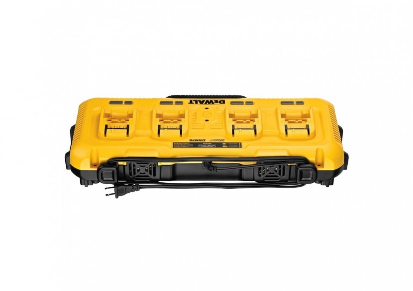 Chargeur rapide TOUGHSYSTEM 4 ports XR 12V / 18V / 54V - DCB104-QW - Dewalt