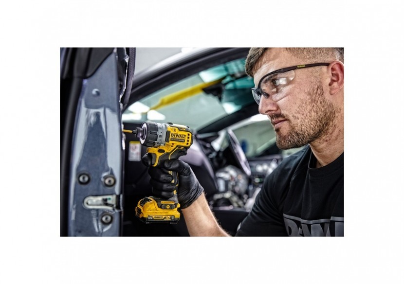 Visseuse XR 12V 2Ah Li-Ion Brushless - DCF601D2-QW - Dewalt