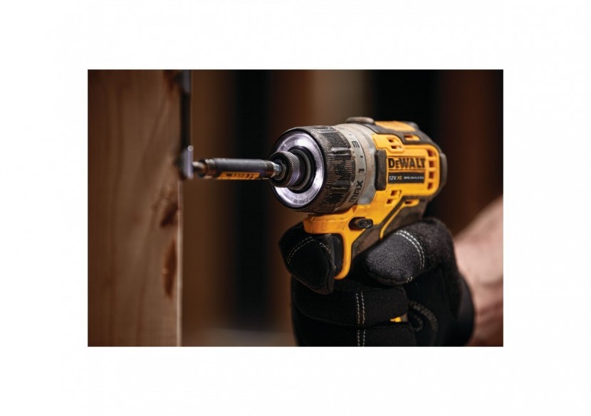 Visseuse XR 12V 2Ah Li-Ion Brushless - DCF601D2-QW - Dewalt