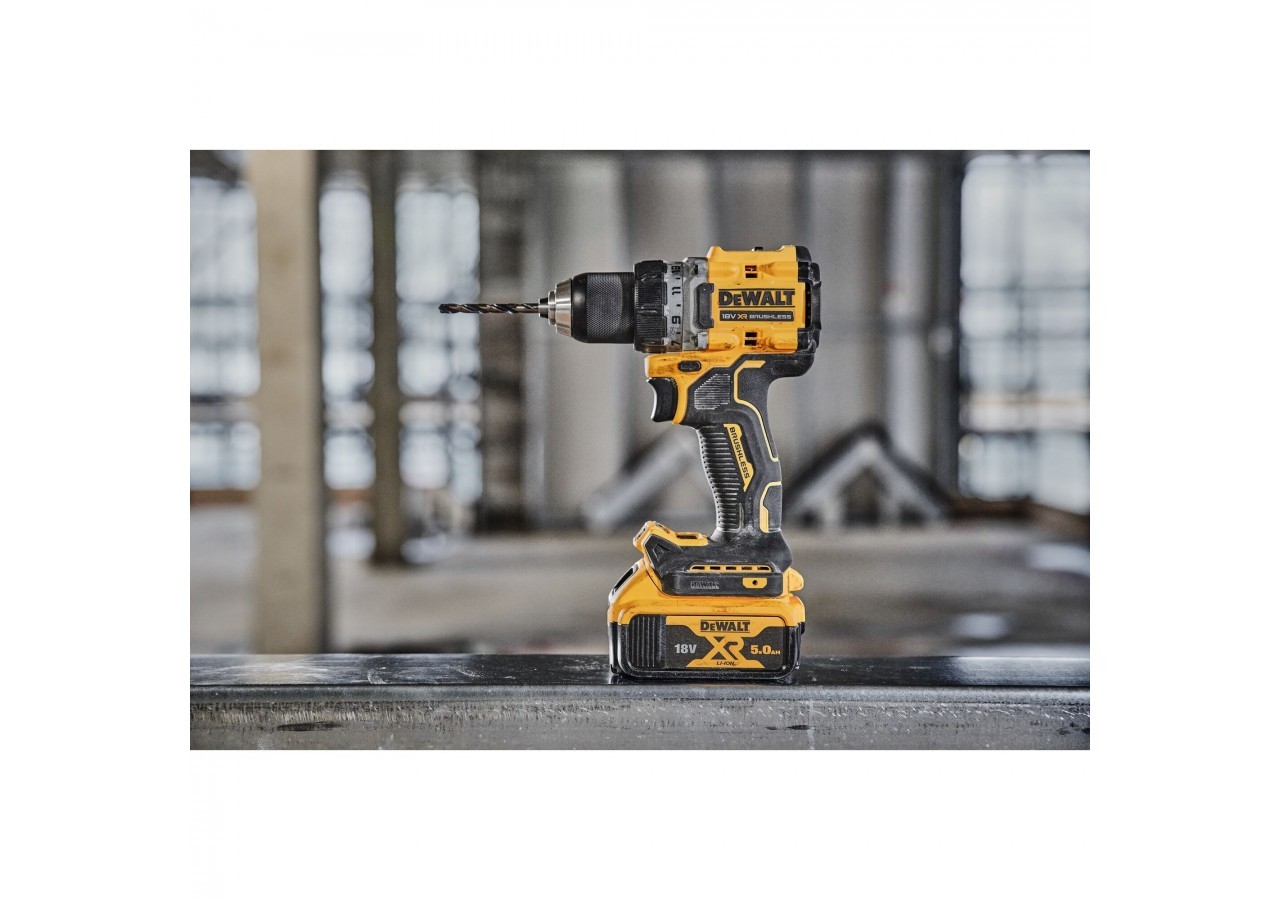 Perceuse visseuse Compacte XR 18V 5Ah Li-Ion Brushless - DCD800P2T-QW - Dewalt