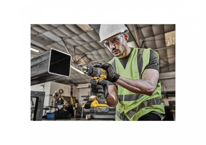 Perceuse visseuse percussion Compacte XR 18V 5Ah Li-ion Brushless POWERSTACK - DCD805H2T-QW - Dewalt
