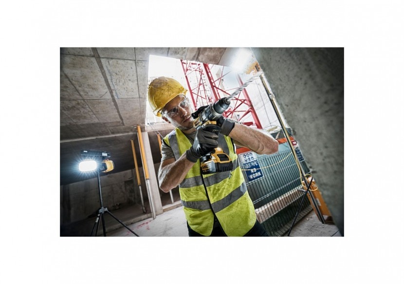 Perceuse visseuse percussion Premium XRP 18V 5Ah Li-Ion Brushless - DCD996P2-QW - Dewalt