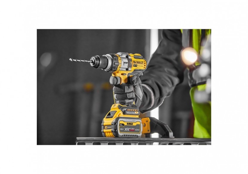 Perceuse visseuse percussion Premium XRP 18V ADVANTAGE 6Ah Li-Ion Brushless - DCD999T1-QW - Dewalt