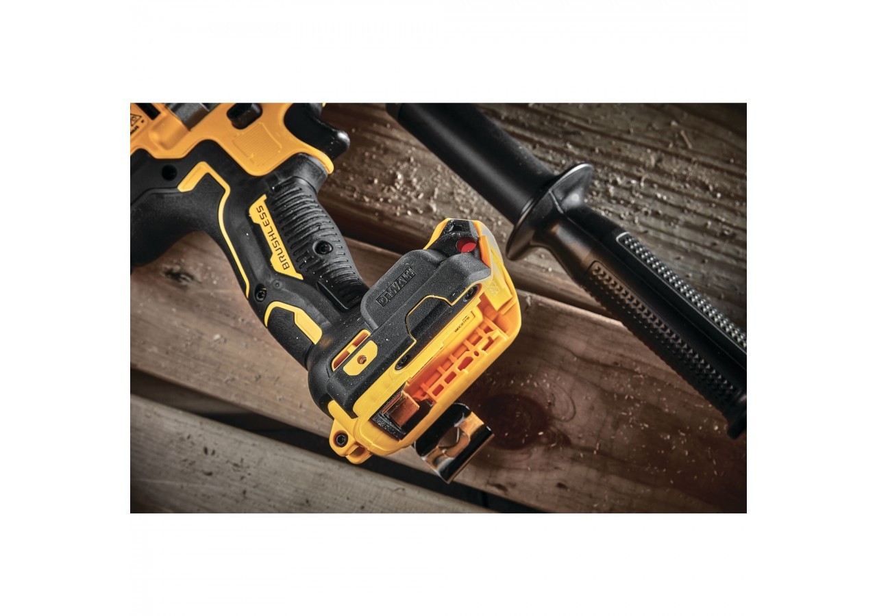 Perceuse visseuse percussion Premium XRP 18V ADVANTAGE 6Ah Li-Ion Brushless - DCD999T1-QW - Dewalt