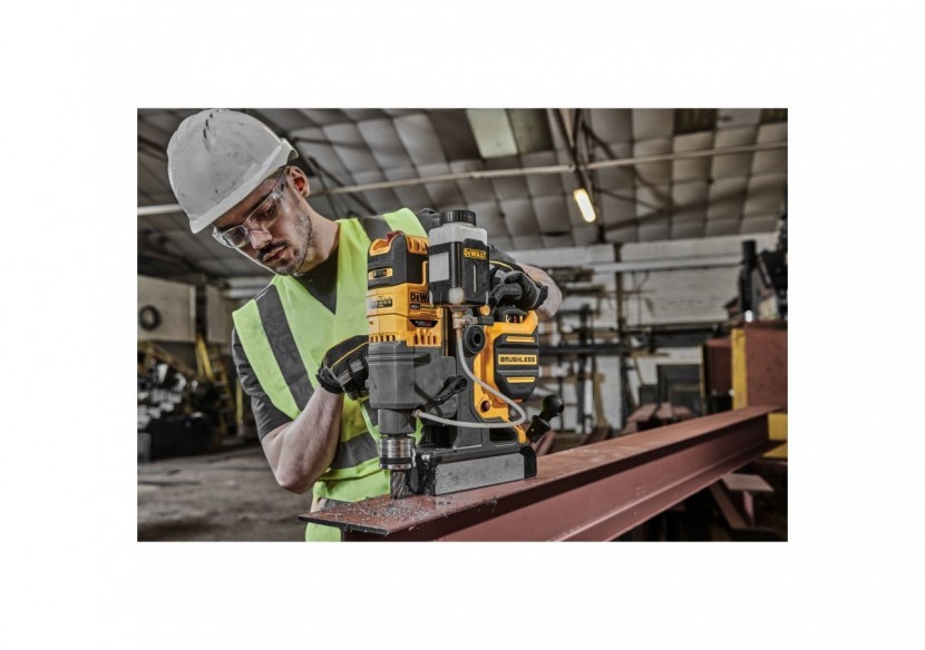 Perceuse magnétique XR 18V ADVANTAGE 9Ah Li-Ion Brushless - DCD1623X2G-QW - Dewalt