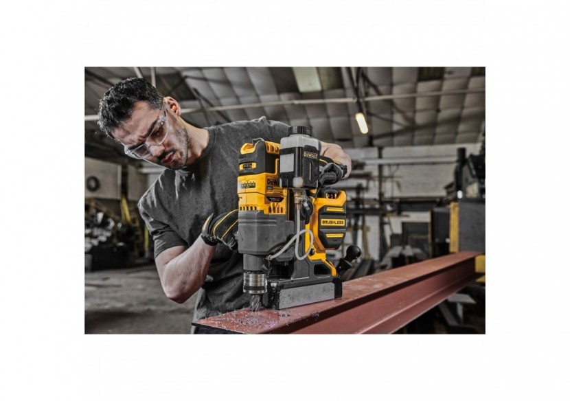 Perceuse magnétique XR 18V ADVANTAGE 9Ah Li-Ion Brushless - DCD1623X2G-QW - Dewalt