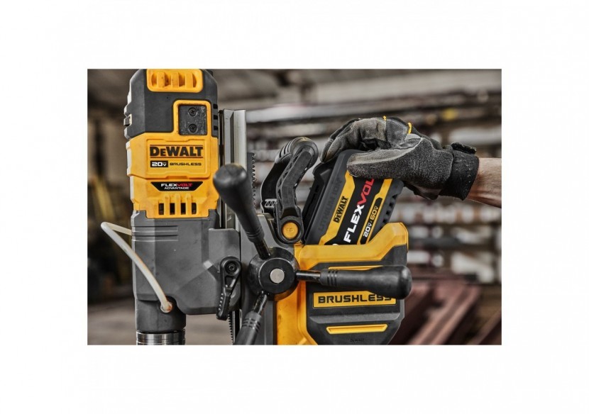 Perceuse magnétique XR 18V ADVANTAGE 9Ah Li-Ion Brushless - DCD1623X2G-QW - Dewalt