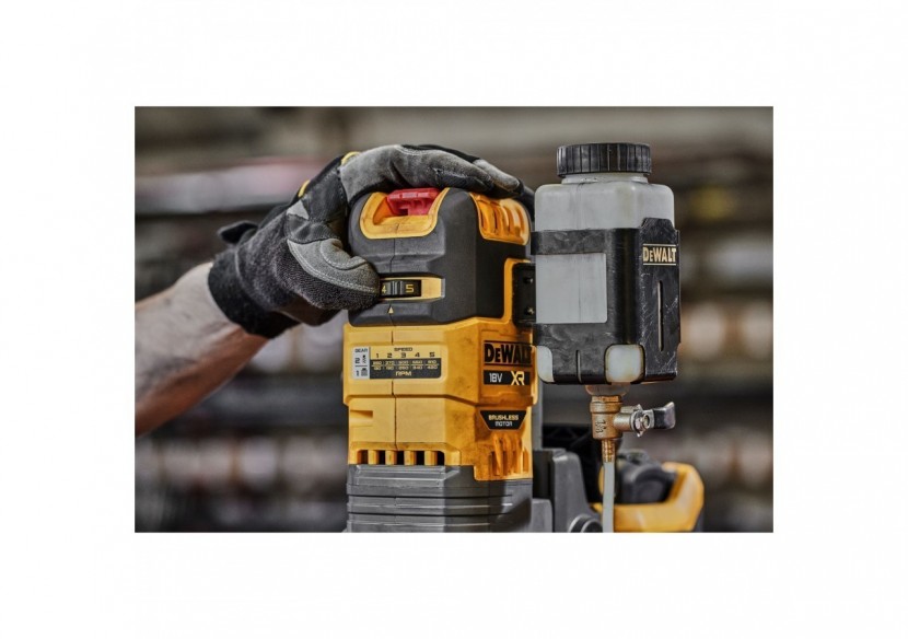 Perceuse magnétique XR 18V ADVANTAGE 9Ah Li-Ion Brushless - DCD1623X2G-QW - Dewalt