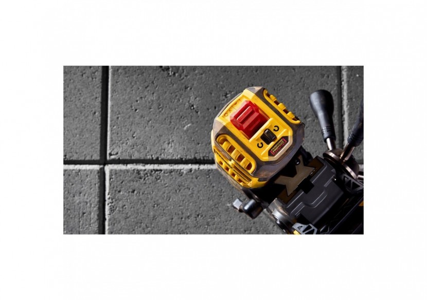 Perceuse magnétique XR 18V ADVANTAGE 9Ah Li-Ion Brushless - DCD1623X2G-QW - Dewalt