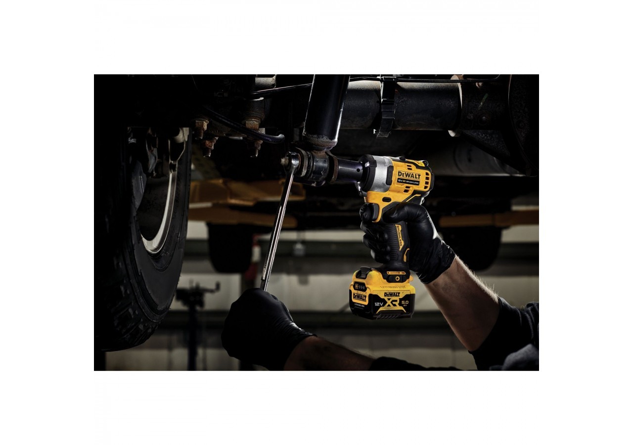 Boulonneuse 1/2" XR 12V 5Ah Li-Ion Brushless 339 Nm - DCF901P1-QW - Dewalt