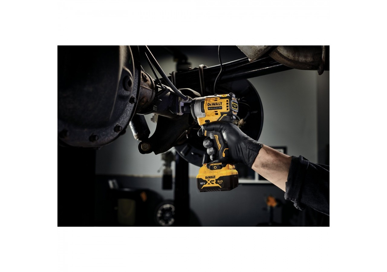 Boulonneuse 1/2" XR 12V 5Ah Li-Ion Brushless 339 Nm - DCF901P1-QW - Dewalt