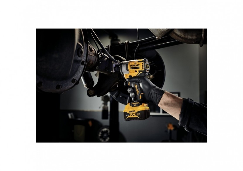 Boulonneuse 1/2" XR 12V 5Ah Li-Ion Brushless 339 Nm - DCF901P1-QW - Dewalt