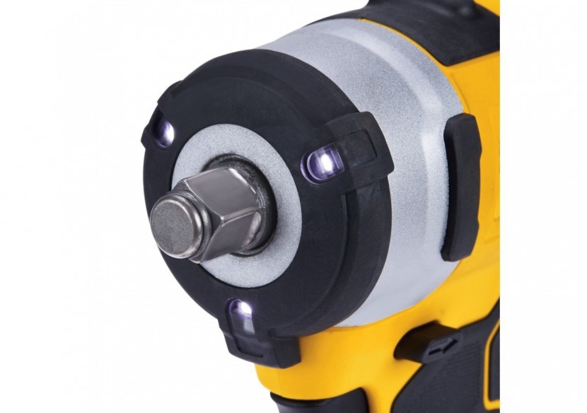 Boulonneuse 1/2" XR 12V 5Ah Li-Ion Brushless 339 Nm - DCF901P1-QW - Dewalt