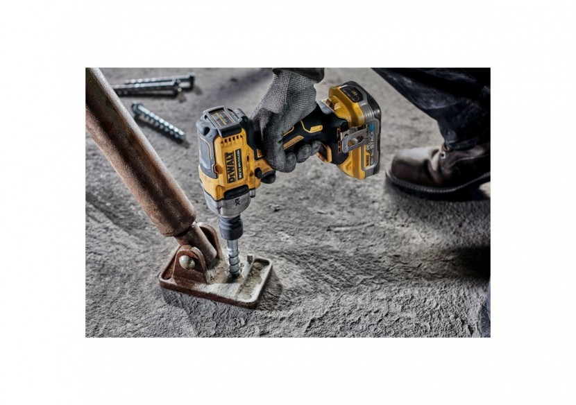 Boulonneuse à chocs 1/2‘’ XR 18V 5Ah Li-Ion Brushless 812 Nm - jonc de sécurité - POWERSTACK - DCF891H2T-QW - Dewalt