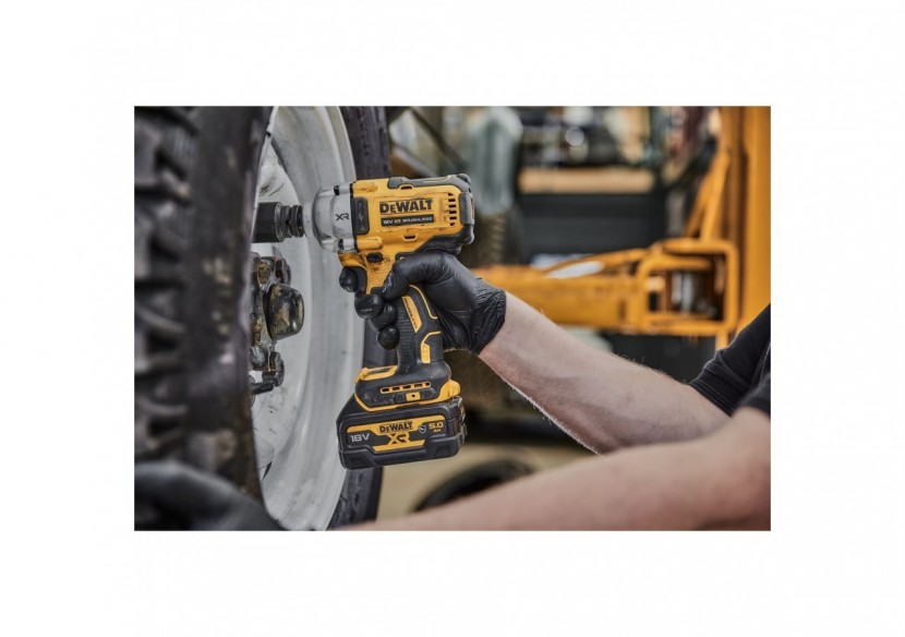 Boulonneuse à chocs 1/2‘’ XR 18V 5Ah Li-Ion Brushless 812 Nm - jonc de sécurité - Pack "GFN" - DCF891P2G-QW - Dewalt