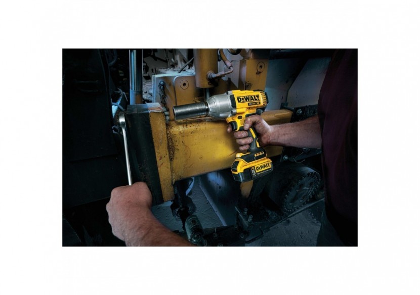 Boulonneuse à chocs 1/2'' XR 18V 5Ah Li-Ion Brushless 950 Nm - DCF899P2-QW - Dewalt