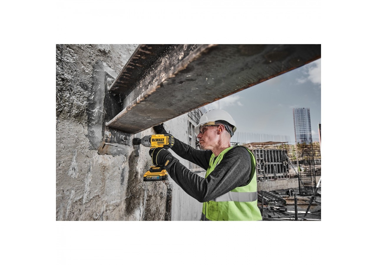 Boulonneuse ½” XR 18V 5Ah Li-Ion Brushless 1396 Nm – Jonc de sécurité - POWERSTACK - DCF900H2T-QW - Dewalt