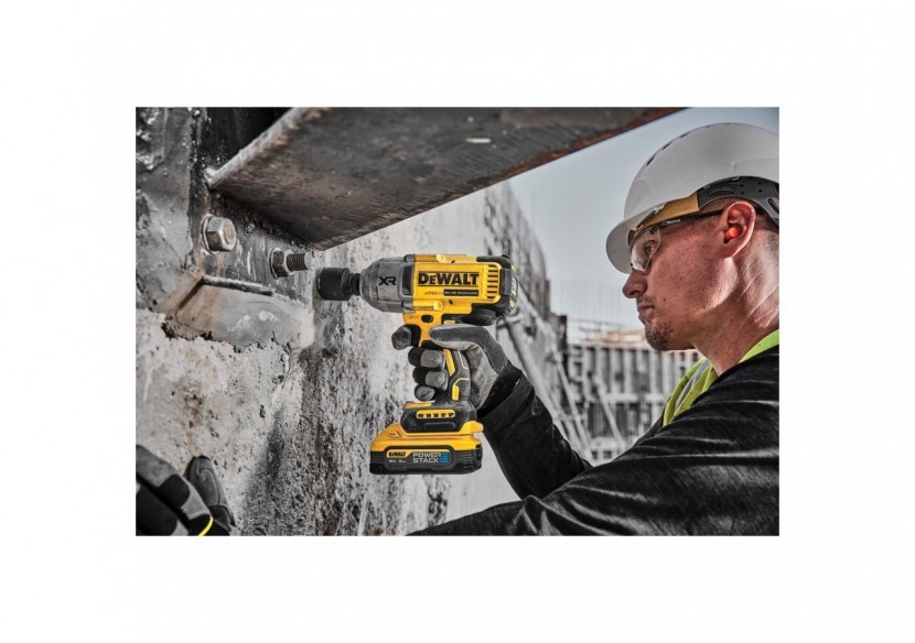 Boulonneuse ½” XR 18V 5Ah Li-Ion Brushless 1396 Nm – Jonc de sécurité - POWERSTACK - DCF900H2T-QW - Dewalt